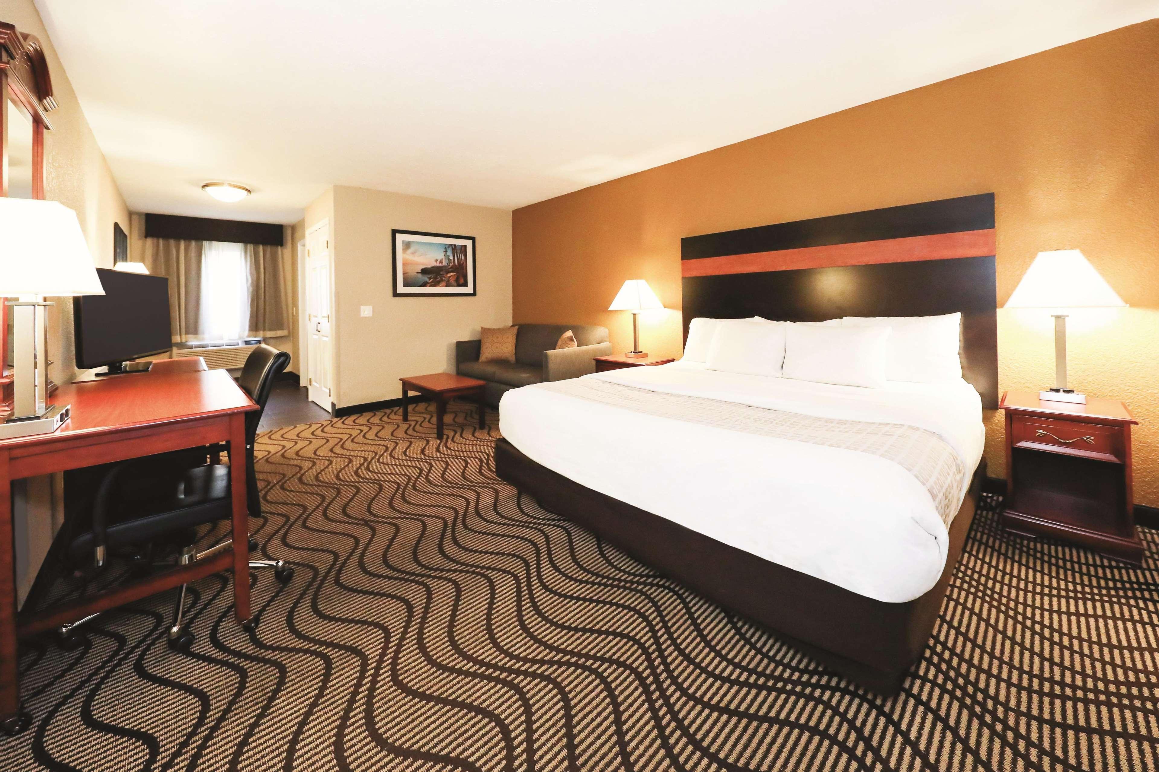 La Quinta Inn By Wyndham Sandusky Near Cedar Point Exteriör bild