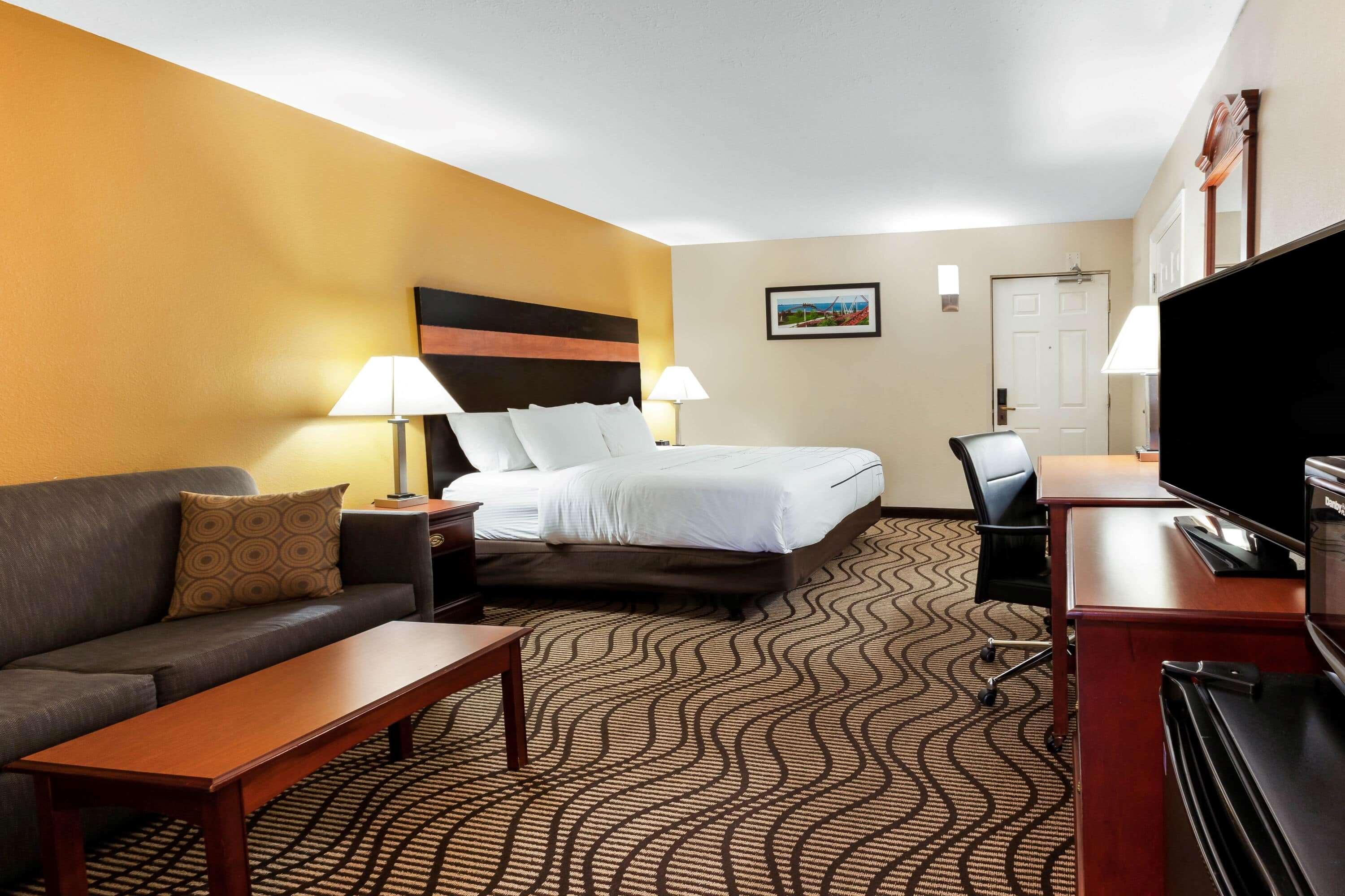 La Quinta Inn By Wyndham Sandusky Near Cedar Point Exteriör bild
