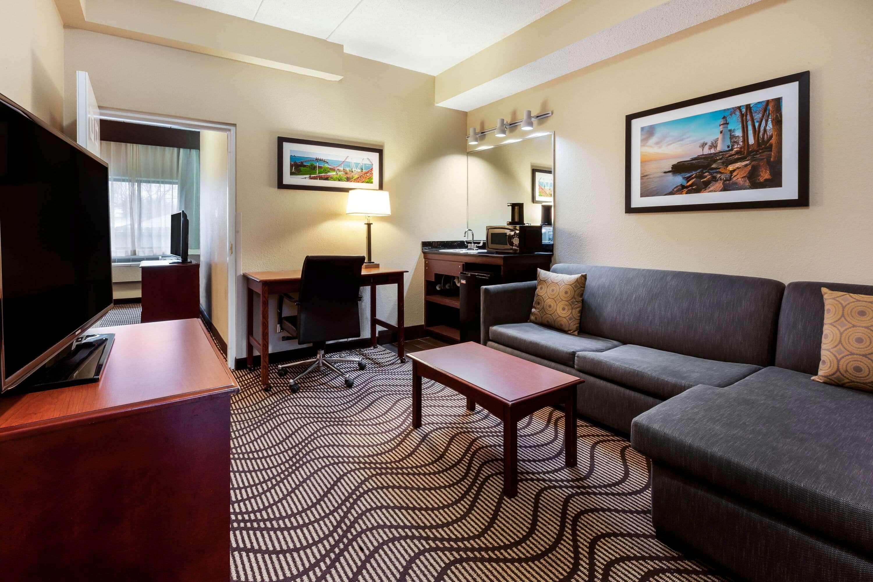 La Quinta Inn By Wyndham Sandusky Near Cedar Point Exteriör bild